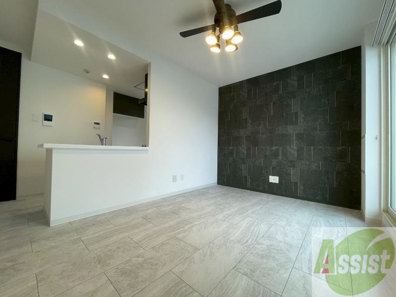 居室・リビング　広々としたリビングですね。使い勝手がよさそうですね！