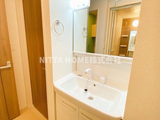 洗面設備　独立洗髪洗面台がついています＊