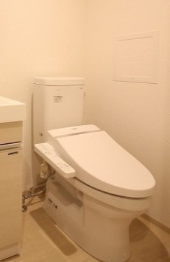 トイレ　★温水洗浄便座★