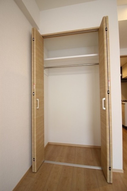 収納　★ハンガーラック付き収納★