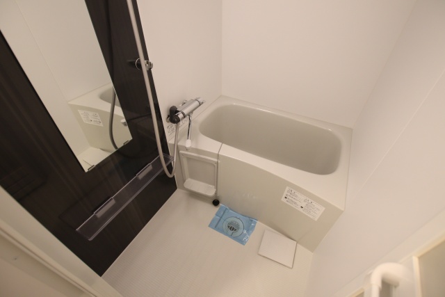 バス・シャワールーム　※別室の参考写真の為、現況優先です。