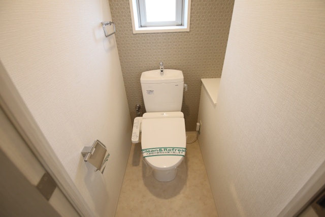 トイレ　※別室の参考写真の為、現況優先です。