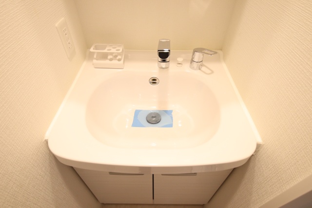 洗面設備　※別室の参考写真の為、現況優先です。