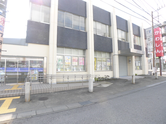 銀行　川口信用金庫（銀行）まで557m