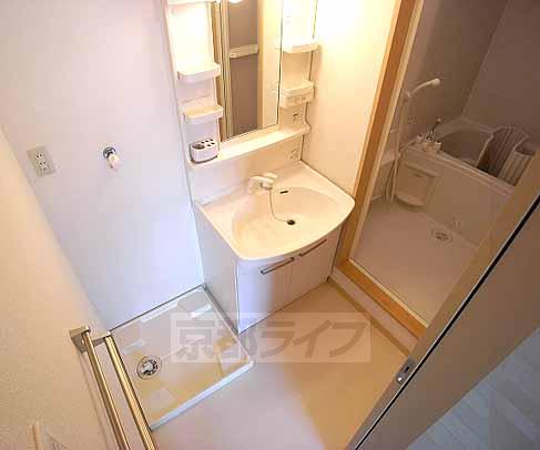 洗面設備　便利なシャンプードレッサー。