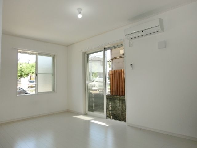 居室・リビング　角部屋２面採光