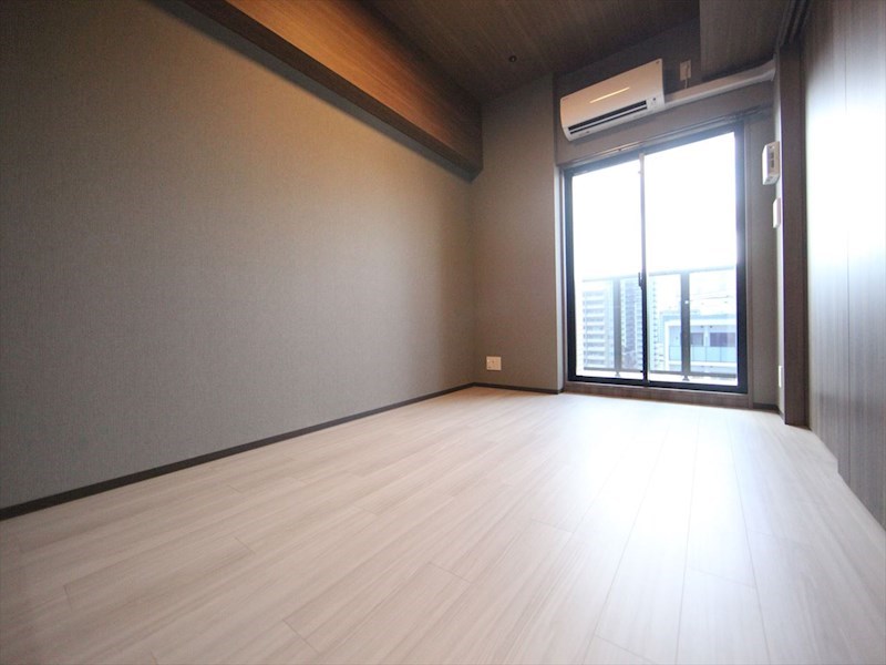 バルコニー　ＬＤＫ10.2帖　エアコン完備　バルコニー