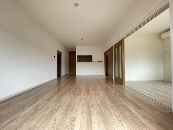 居室・リビング　※別部屋の写真です