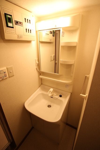 洗面設備　うれしい独立洗面台