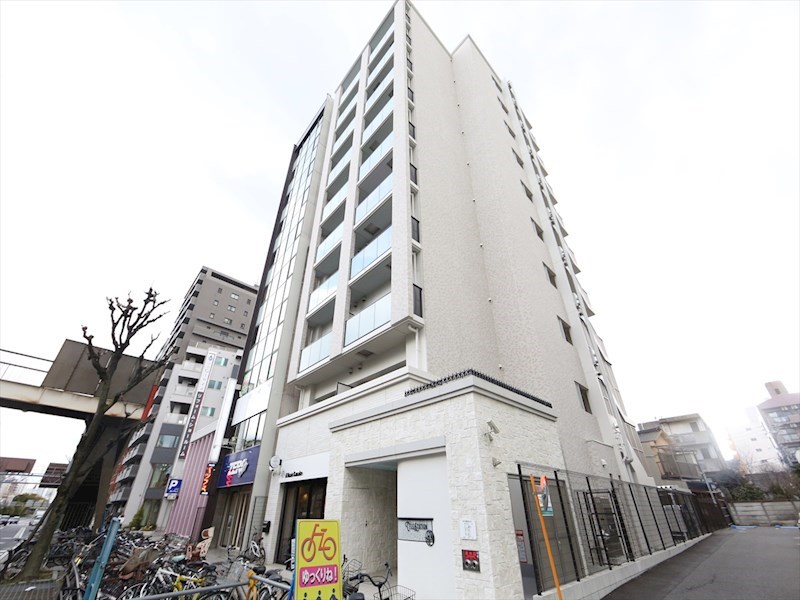 建物外観　外観　オートロック　宅配ＢＯＸ　防犯カメラ付