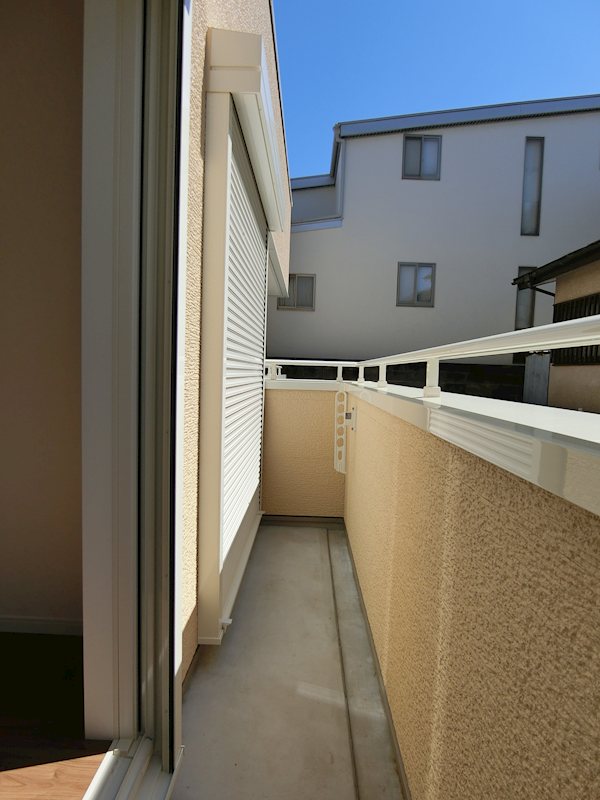 バルコニー　南向きのベランダ