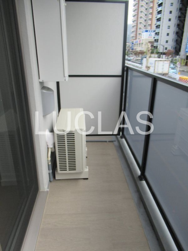 バルコニー　バルコニー付で洗濯物も安心♪