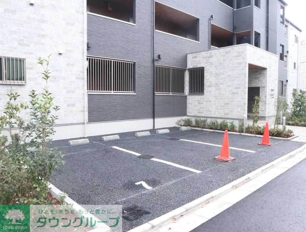 駐車場　駐車場