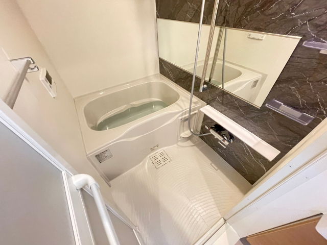 バス・シャワールーム　新築の為同間取りの他の階の写真です