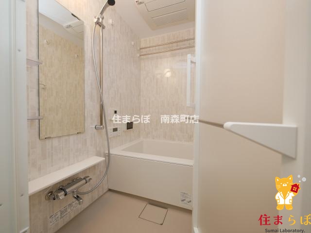 バス・シャワールーム　「見た目じゃなく、心に“しっくりくる”を大切に。」