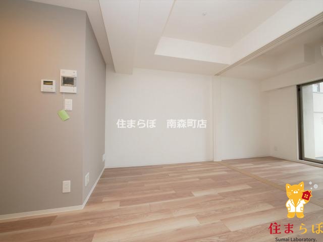 居室・リビング　「“合う暮らし”を、LINEで一緒に描こう。」