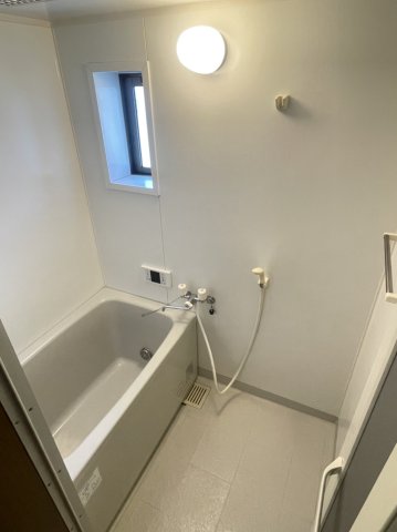 バス・シャワールーム　追い焚き完備