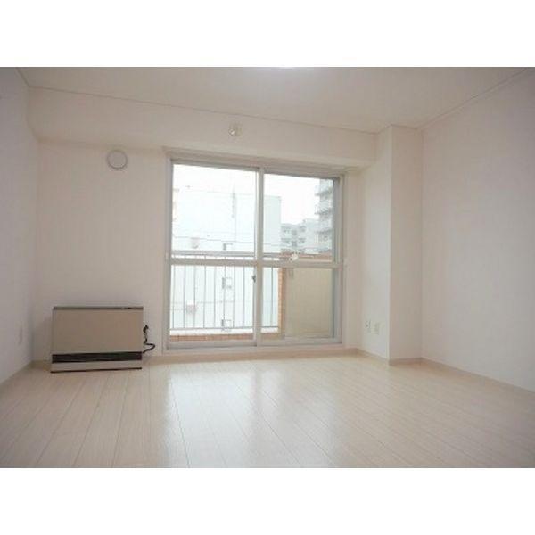 居室・リビング　※写真は別号室です。