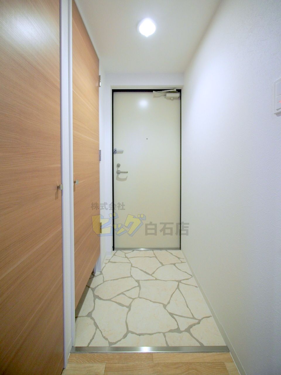 玄関　広々玄関です♪