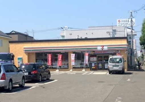 コンビニ　セブンイレブン札幌月寒東水源池通店（コンビニ）まで30m