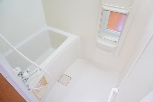 バス・シャワールーム　浴室