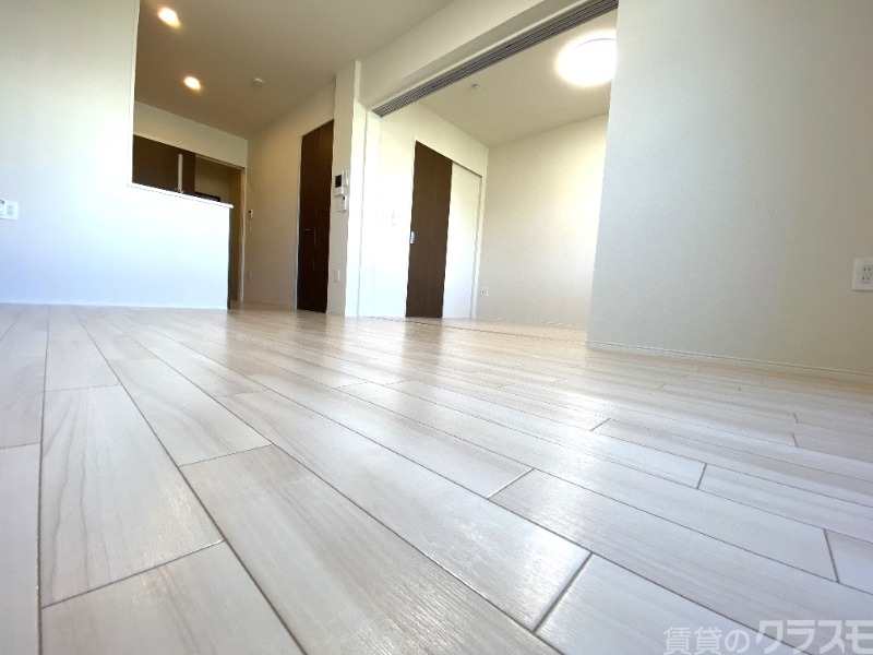 居室・リビング　白基調の１ＬＤＫです♪