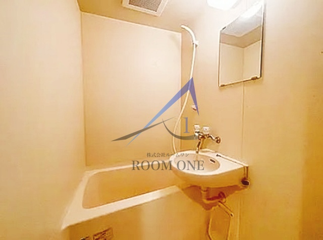 バス・シャワールーム　お風呂です。