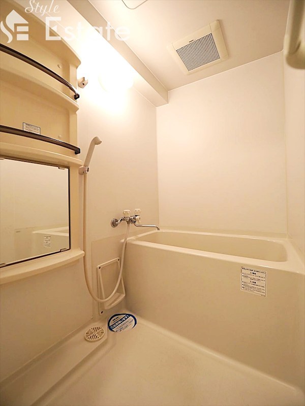 バス・シャワールーム　バスルーム