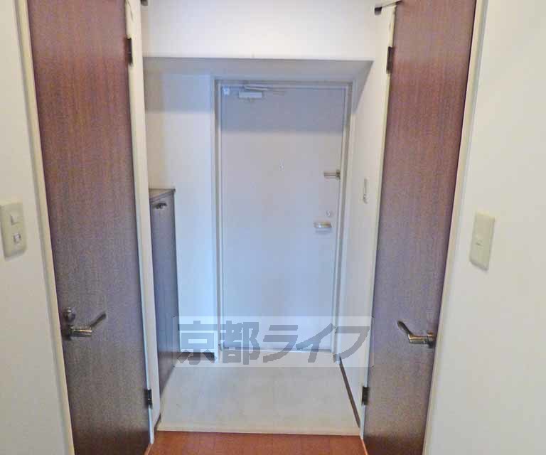 玄関　広い玄関です。