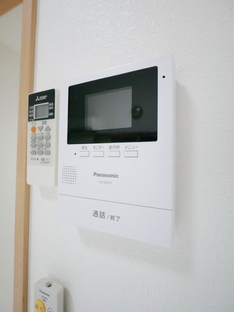 セキュリティ　★安心なモニター付きインターホンです★