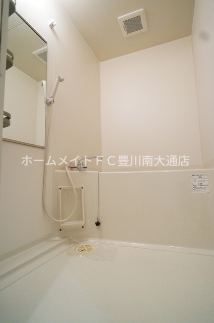 バス・シャワールーム　同型別部屋写真