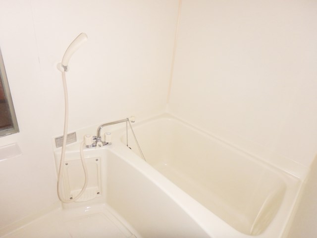 バス・シャワールーム　ゆったりバスルーム♪