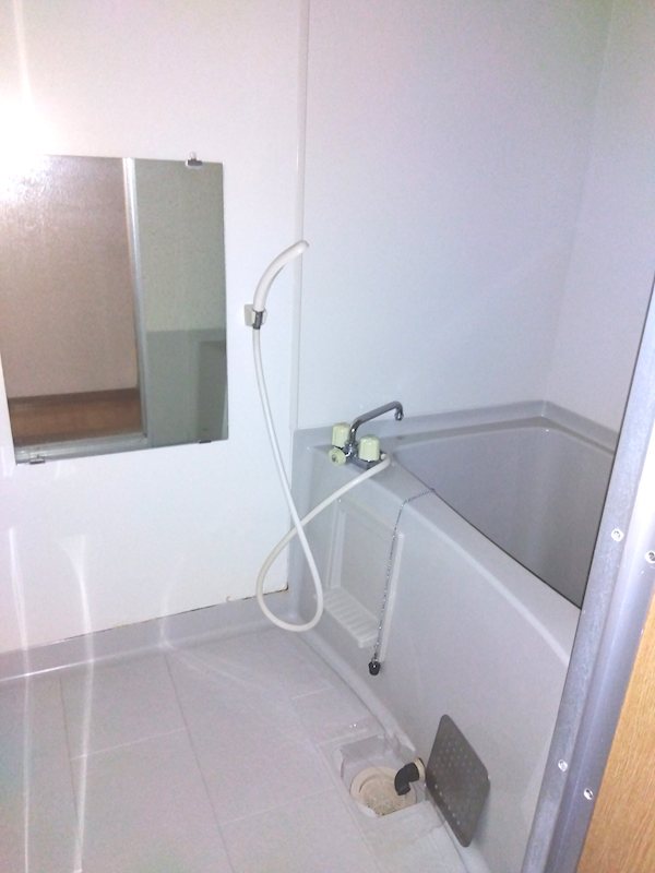 バス・シャワールーム　浴室の様子