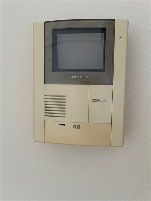 セキュリティ　モニターホンの様子