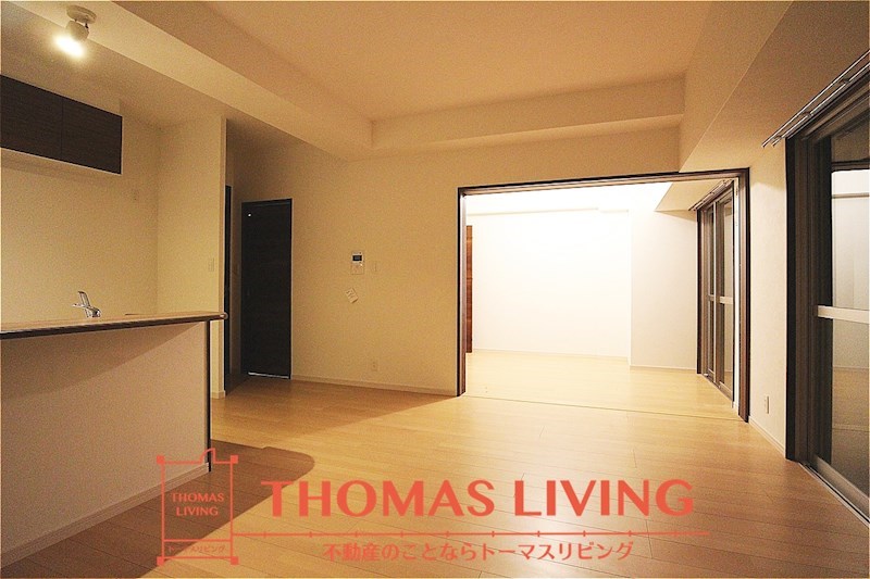 居室・リビング　建築中の為、同じ建築会社の写真をご参考下さい。(同年の新築)