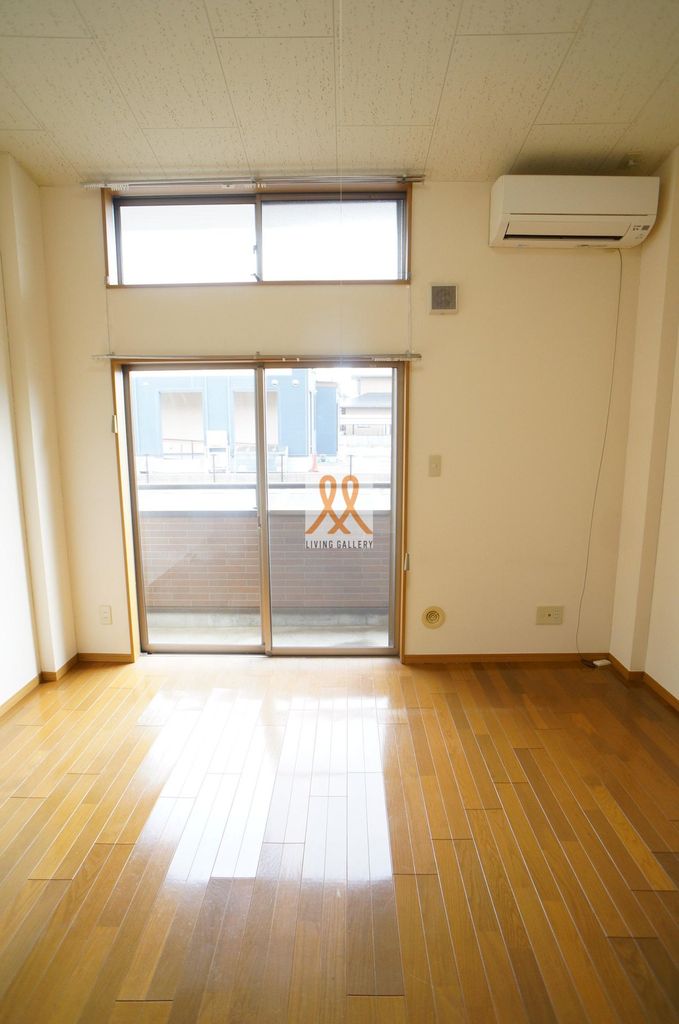 居室・リビング　他号室。参考写真