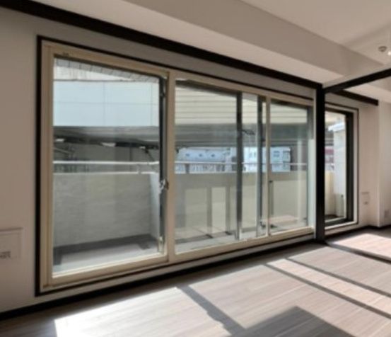 居室・リビング　☆明るい居室☆