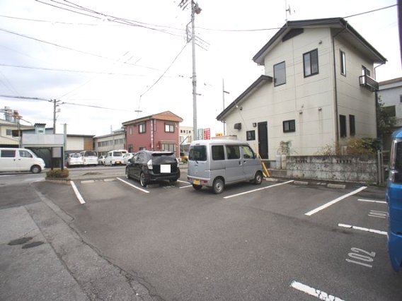 駐車場　駐車場2台可能です♪