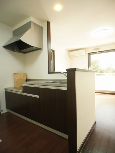 キッチン　対面キッチンで利便性が良いです♪