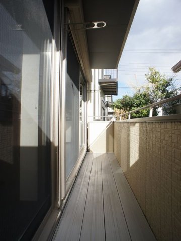 バルコニー　日当たり良好！お洗濯物がたくさん干せます♪