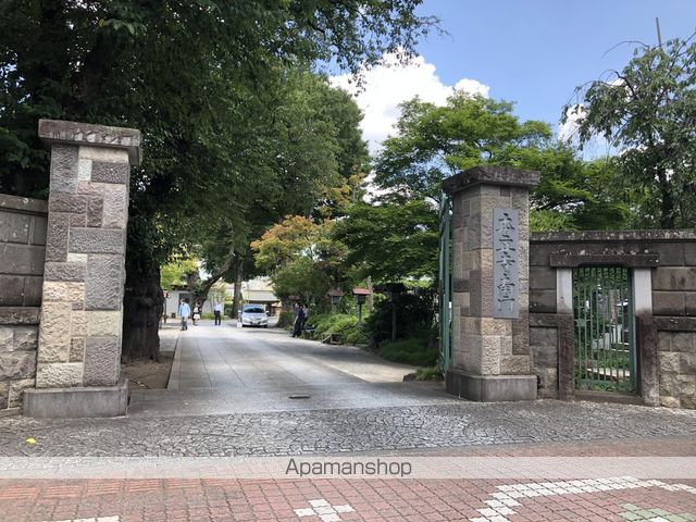 その他　本立寺・日蓮宗（その他）まで393m