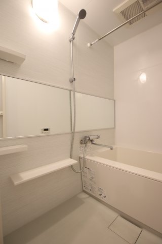 バス・シャワールーム　お風呂です