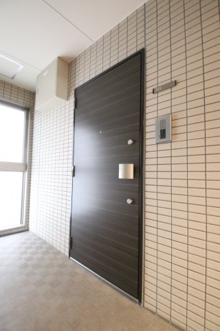 玄関　収納もある玄関です