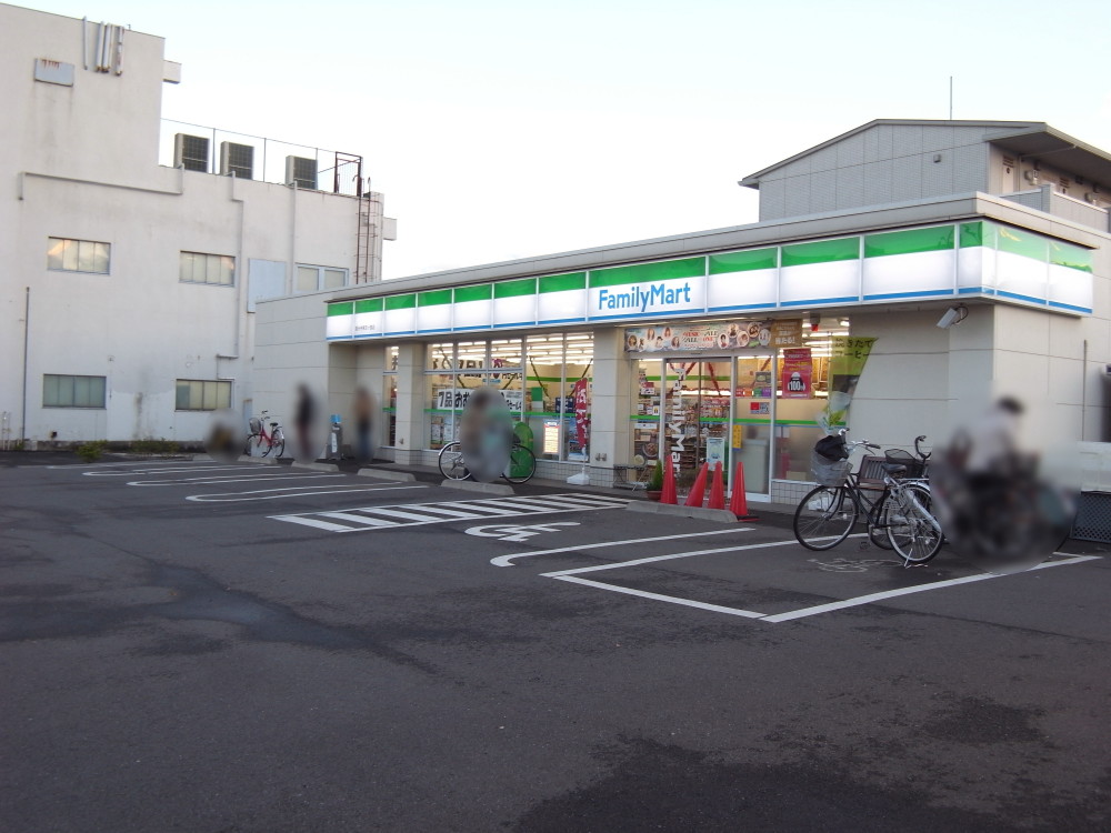 コンビニ　ファミリーマート国分寺東恋ヶ窪店（コンビニ）まで327m