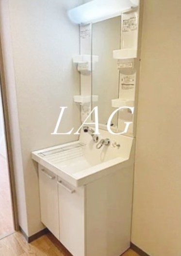洗面設備　独立洗面台です。