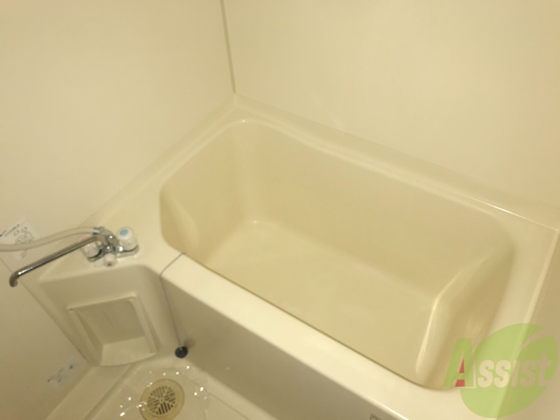 バス・シャワールーム　この大きさだったらゆっくり入れますねー