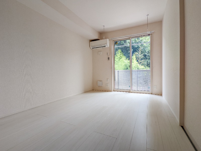 居室・リビング　図面と現状に相違がある場合には現状を優先