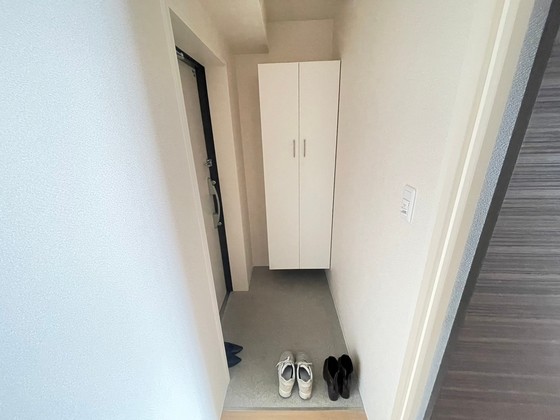 玄関　※別部屋の写真です