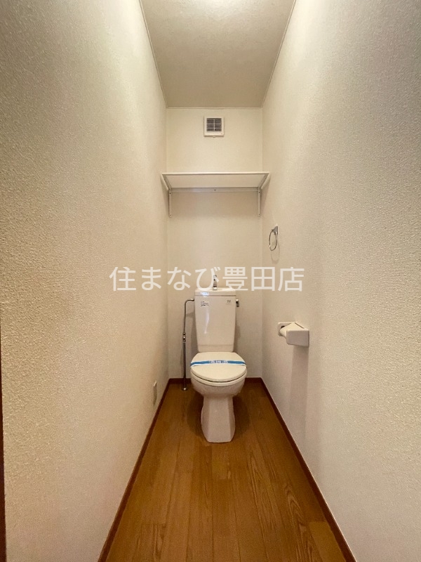 トイレ　別部屋写真