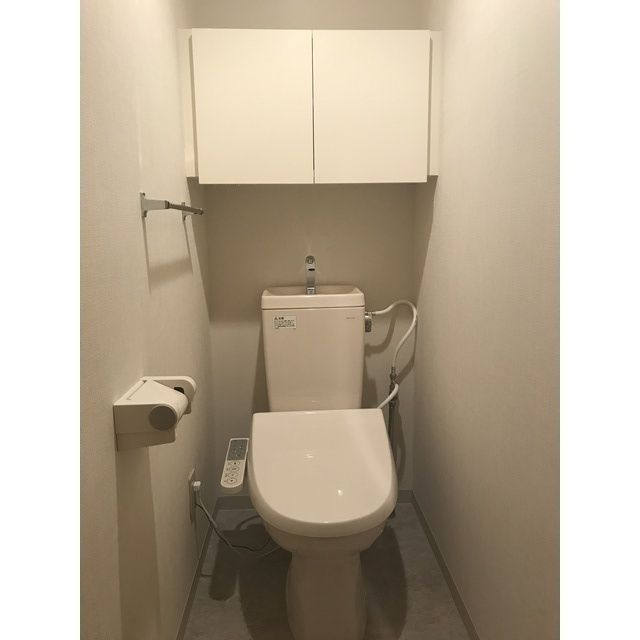 トイレ　他の部屋のリフォーム例になります